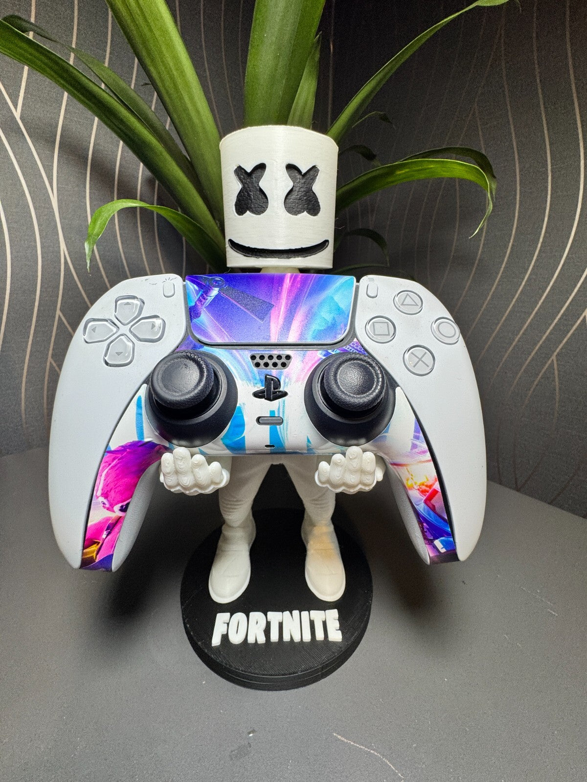 Glow in the Dark Fortnite Marshmello Skin Gaming Controller Stand /Phone Holder